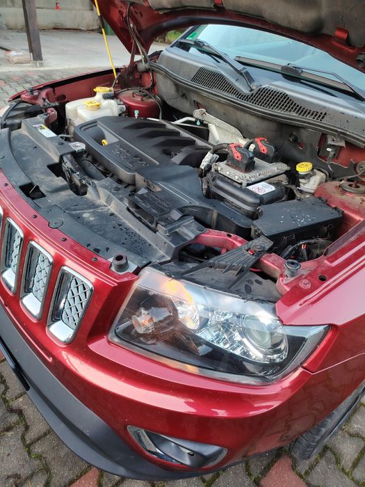 Vand Jeep Compass 2.4 benzina