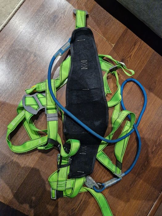 Centura alpinism ham protectie cordelina noua nefolosita,full echipata