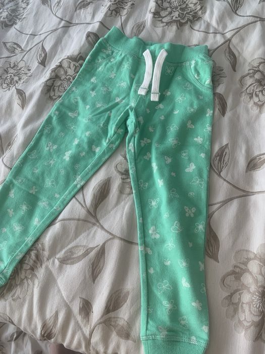 Зелёный костюм 5 лет(110 см)