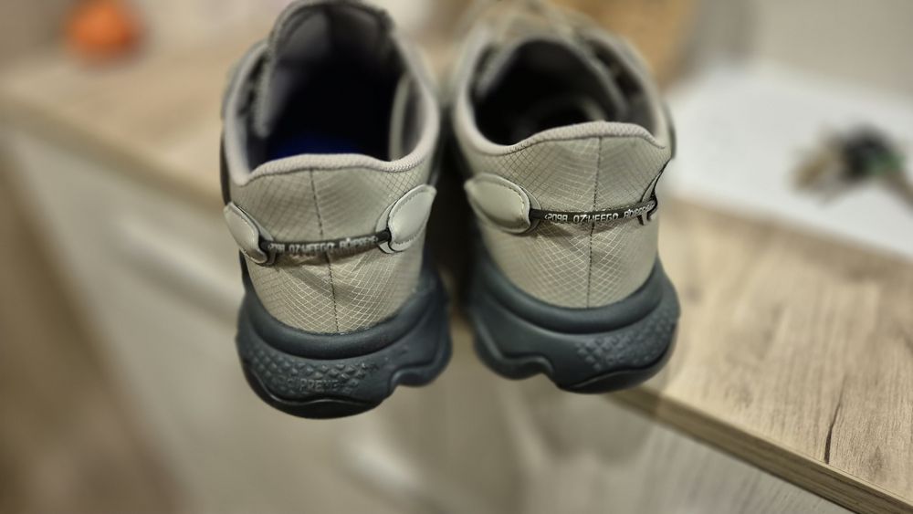 Маратонки ADIDAS