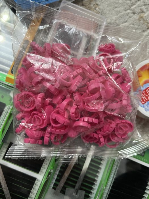 Продам для ресниц