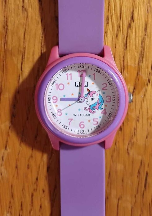 Ceas Q & Q copii fetita fetite fata, rezistent la apa 10 bar, roz mov
