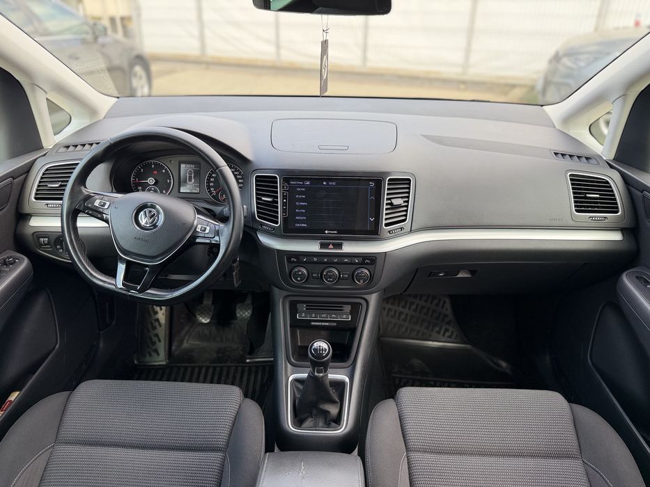 VOLKSWAGEN Sharan 2017 — imagine 5