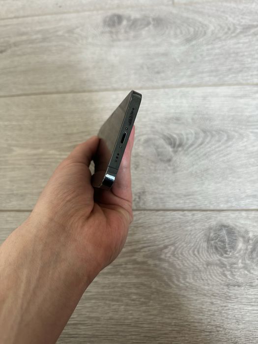 Iphone 12 Pro   .