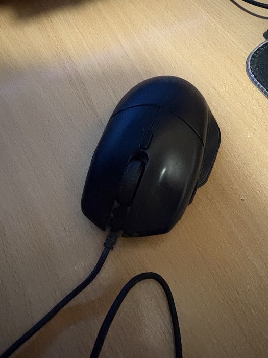 Mouse Razer Basilisk