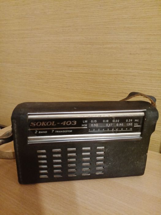 Продавам Ретро Радио SOKOL-403