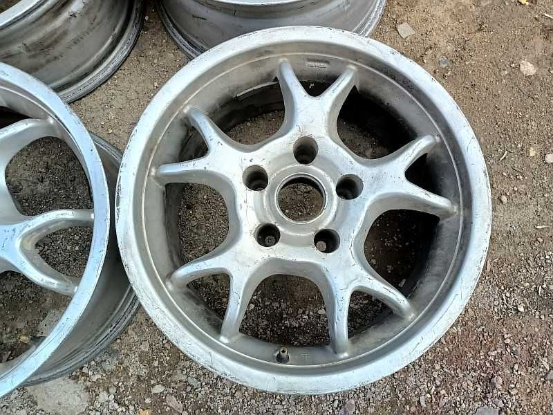 Продам оригинальные легкосплавные диски на BMW 5 E39.