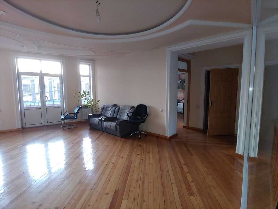 Участок под офис 380м2 Ориентир Паркт Бубура (37451)