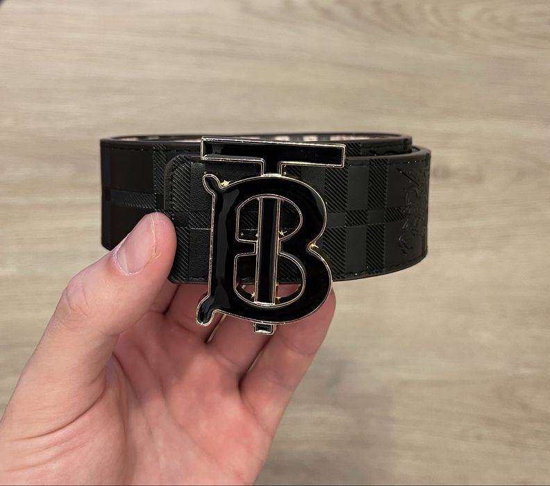 Curea Burberry Reversible Leather