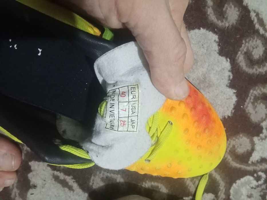 Продам кеды кроссовки