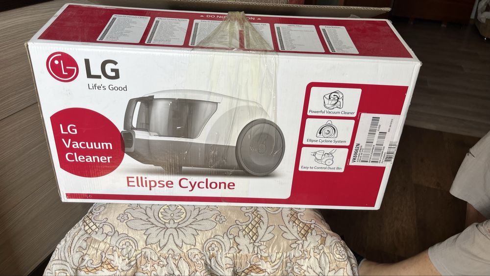 Пылесос новый в упаковке