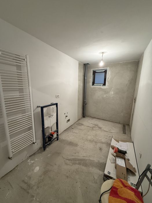 CASA (P+1) 153mp(270 utili) plus TEREN 670mp  Bucov (Mica Roma)