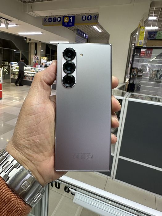 Скмсунг Z Fold 6 256 GB