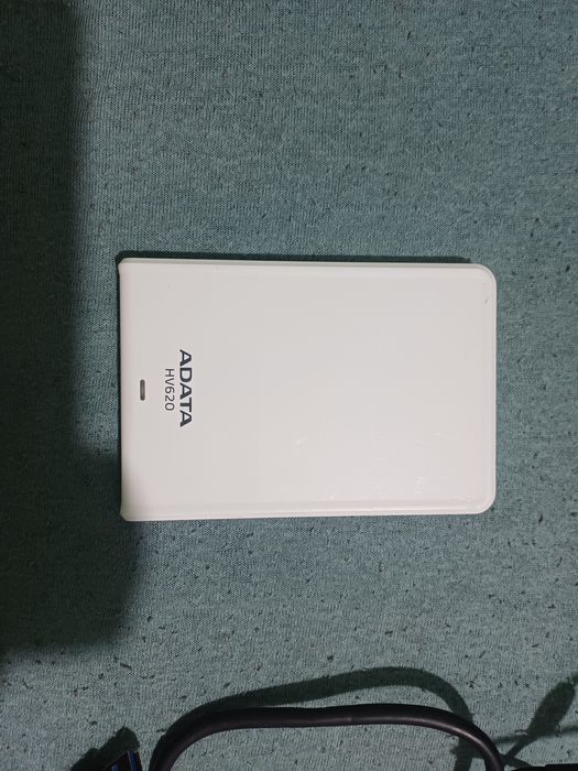 ADATA  AHV620 HDD Extern 1TB 2.5" USB 3.0 Alb. Este nou