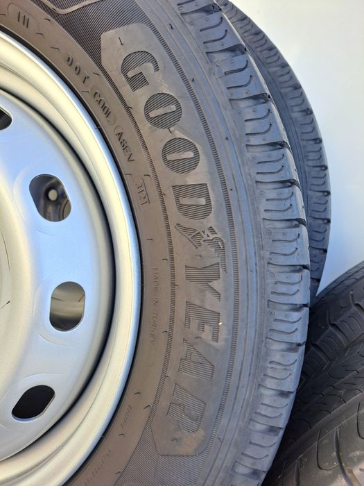 Jante + Anvelope 215/65R16C Goodyear Efficent Grip + Senzori Presiune
