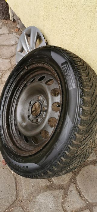 Anvelope iarnă PIRELLI CINTURATO 205 55 R16 cu jenti BMW