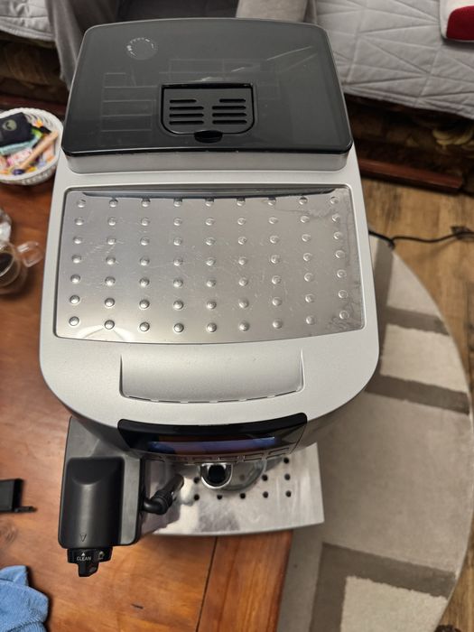 Delonghi Magnifica Cappuccino S