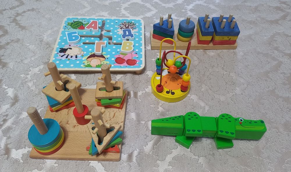 Развивающие игрушки