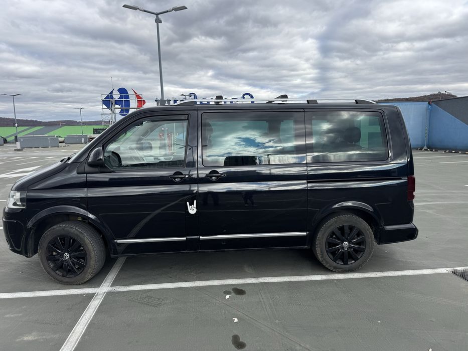 VW Multivan HighlineT5 Facelift 2.0 TDI 180 CP biturbo 7 locuri