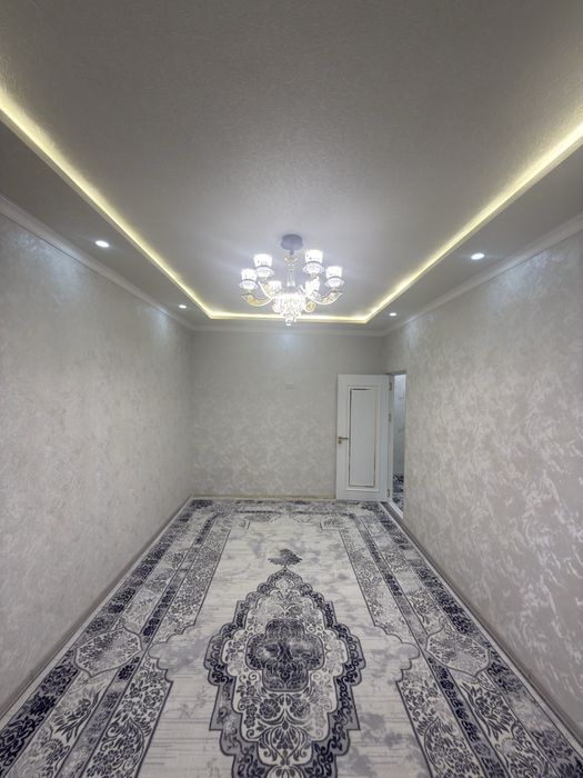 Uy sotiladi 3-qavat 2-xona