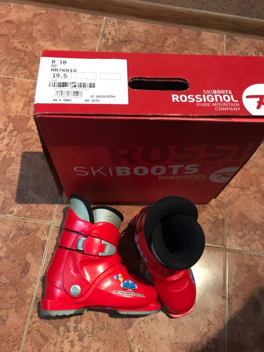 Детские ботинки для лыж Rossignol 19,5- 100$. Одевали 2 раза