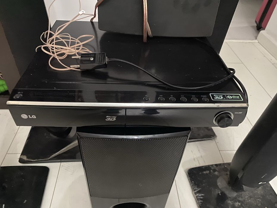 Sistem audio/video 5.1 LG