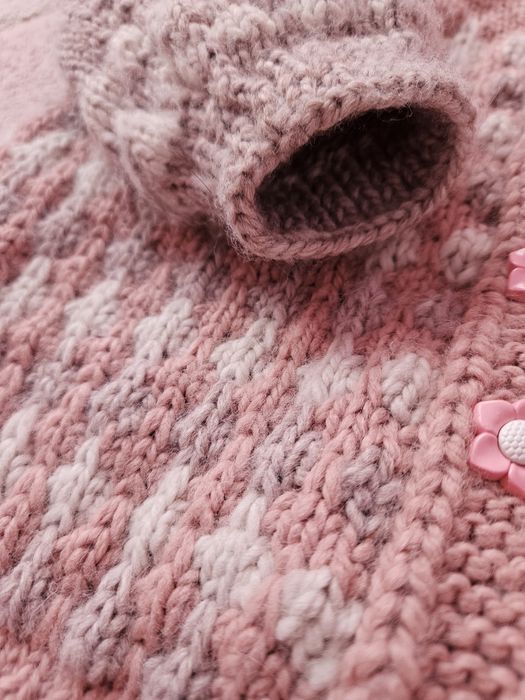 Ръчно плетена жилетка 3/4 годинки