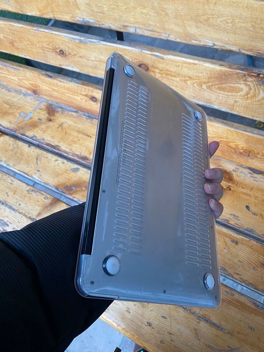 MacBook air 11.6 дюйм/ тонкий , лёгкий , удобный