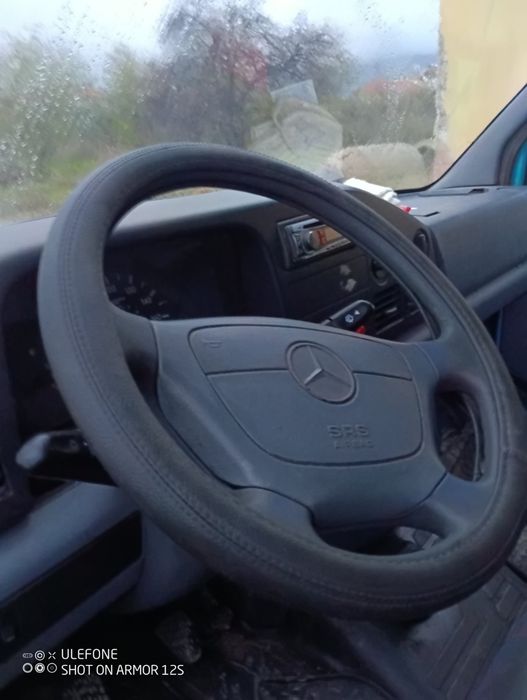 Продавам бус Мерцедес Sprinter  208D