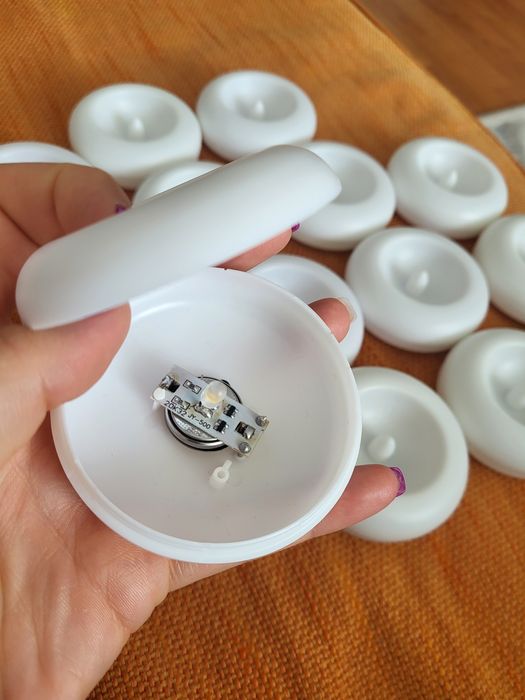 Lumanari rezistente la apa