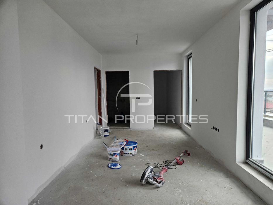 Продава се Тристаен апартамент в Пловдив, Коматево - 221 кв.м за 903 €/кв.м - Снимка #3