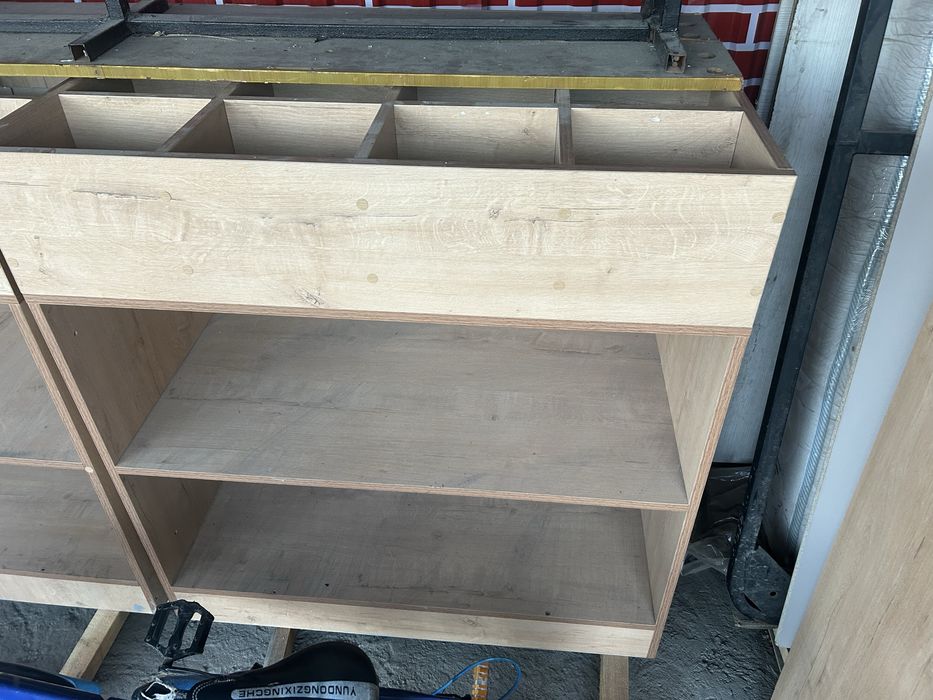 Продам шкаф для магазина