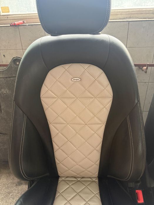 Седалки за Мерцедес c-class
