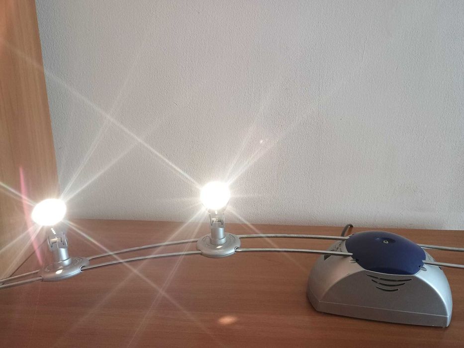 Corp iluminat 4 becuri, pentru mobilă sau perete, transport Sibiu