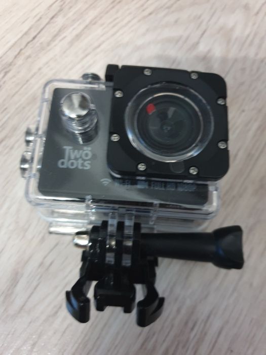 Cameră acțiune  two dots