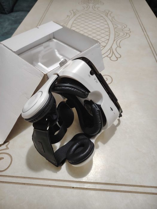 Smartfonlar uchun qora 3D VR virtual reallik ko'zoynaklari