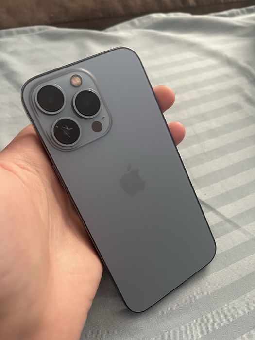 Продам айфон 13 про