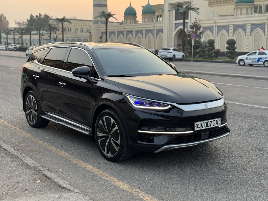 BYD Tang Dual Motor 635 EV, 2022. Пробег23000.