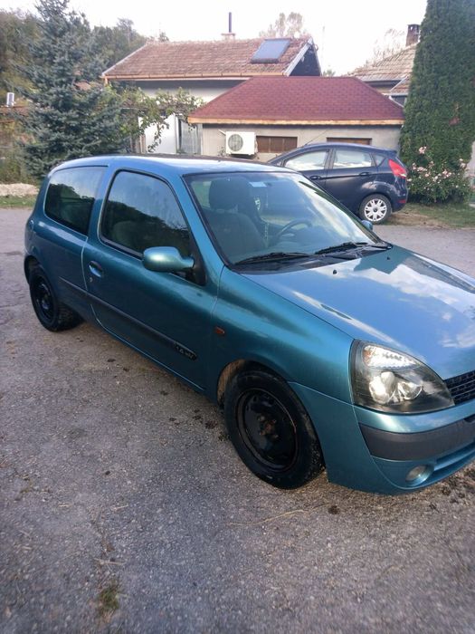 Renault Clio II 2002г 1.4 бензин 97 коня - на части