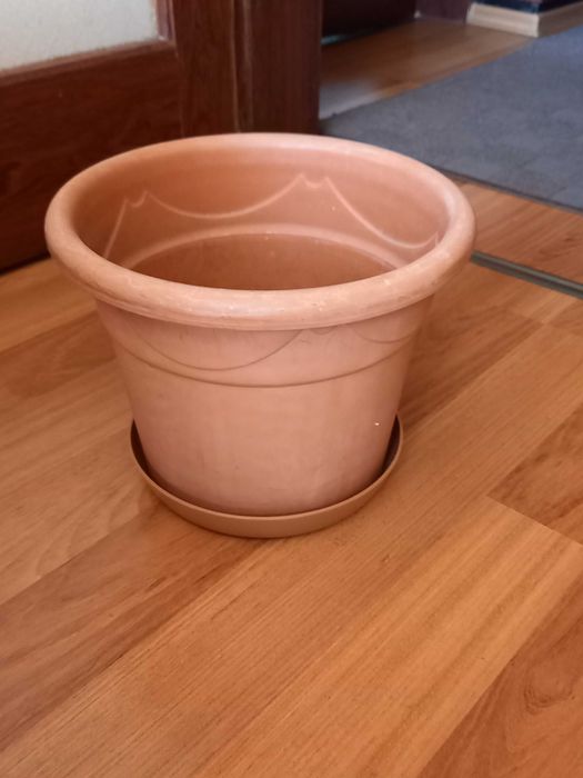 Саксий за цветя различни размери