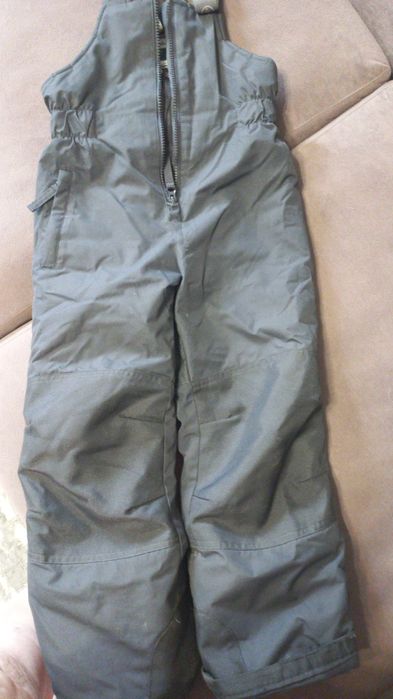 Продам куртки на мальчика