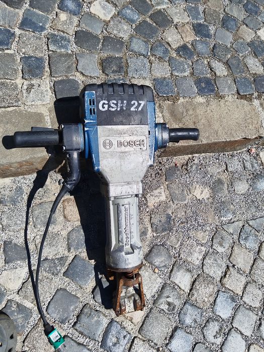 Vând Bosch GSH27 VC