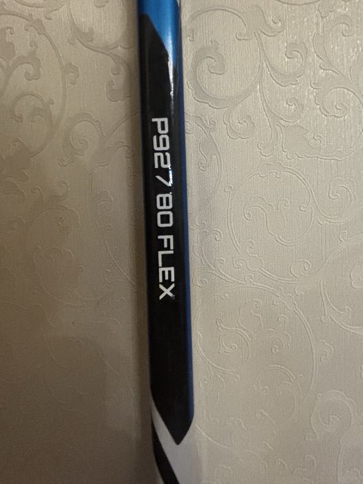 Продам клюшку BAUER x