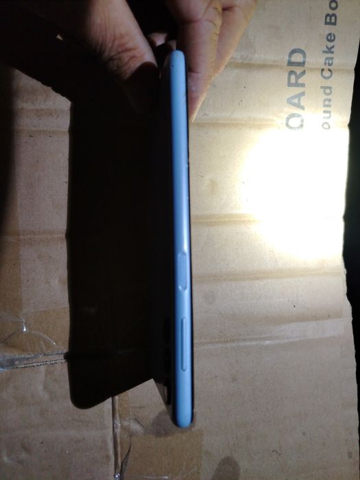 Samsung Galaxy A15 5G cu display-ul defect (spart). Vibrează, pornește, se aud sunete. Pentru piese