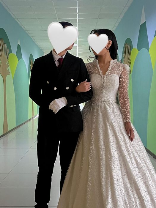 Ақ әдемі той көйлегі