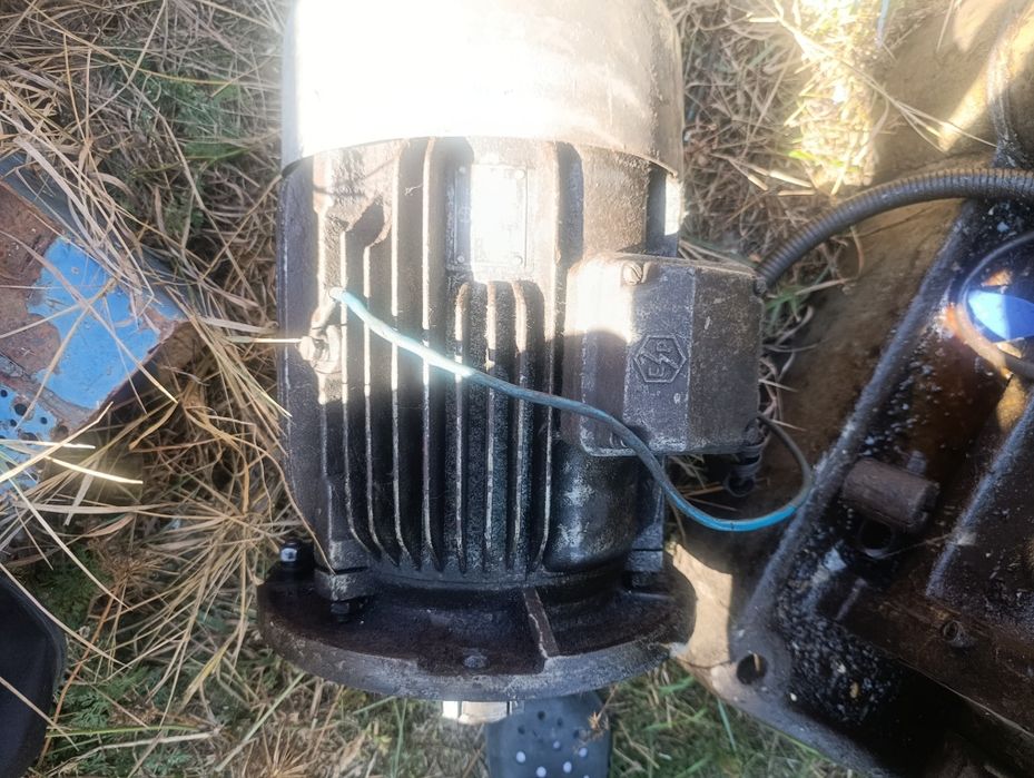 Motor electric trifazat
