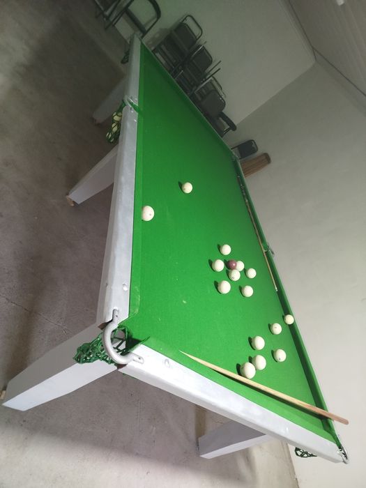 Blyart stoʻl sotiladi