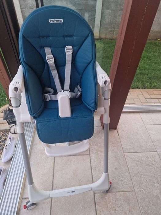 Vând scaun de masa Peg Perego
