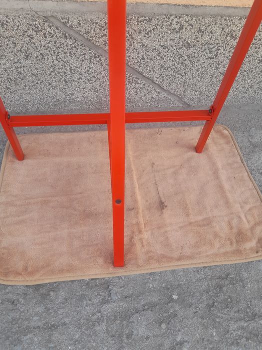 Метални стойки разглобяеми