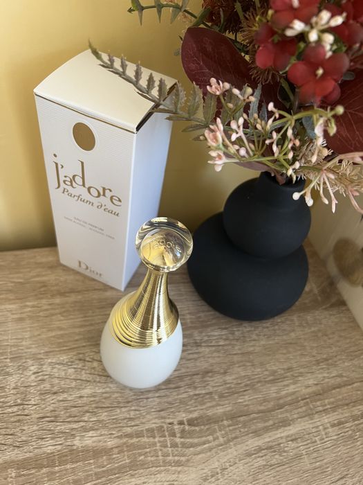 Дамски парфюм Christian Dior J`adore Parfum D`eau White